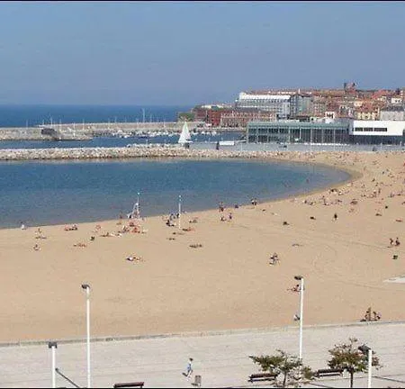 Playa Poniente Gijon